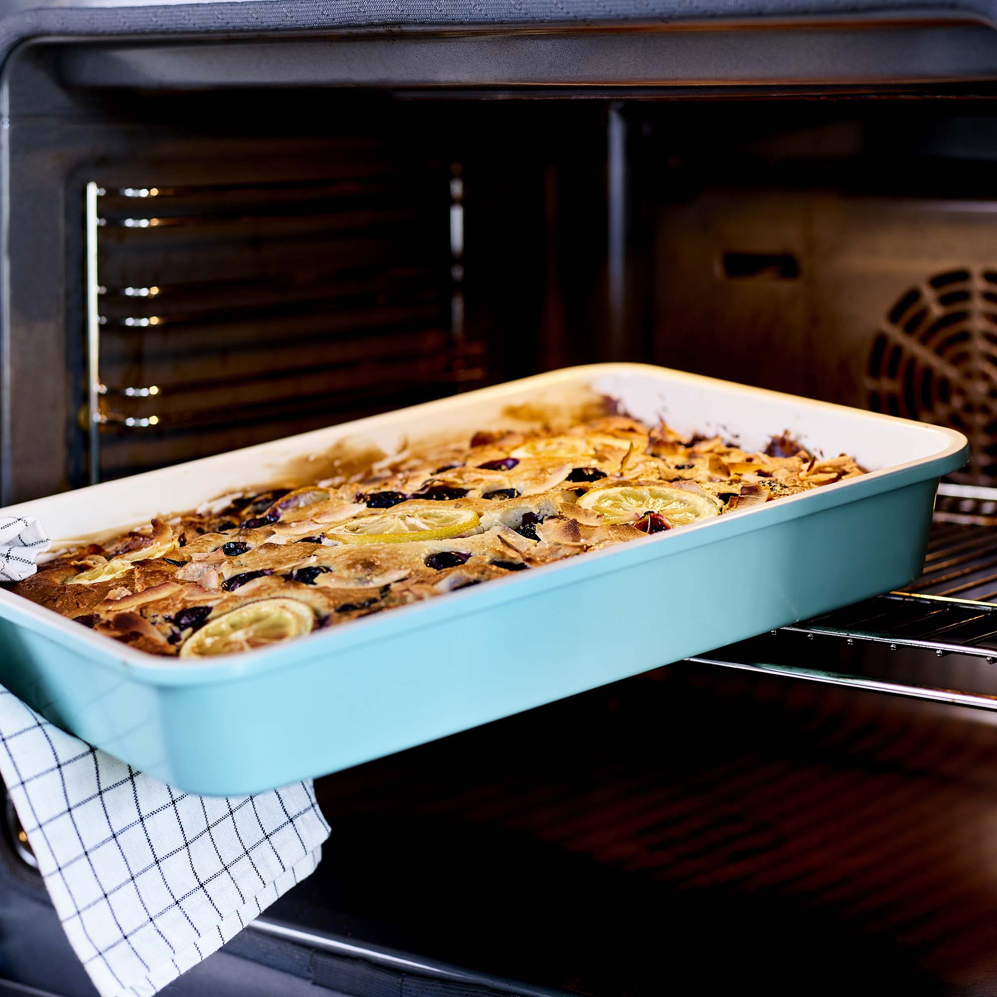 12-Piece Stainless Steel Bakeware Sets, E-far Metal Baking Pan Set Include  Round Cake Pans, Square/Rectangle Baking Pans with Lids, Cookie Sheet